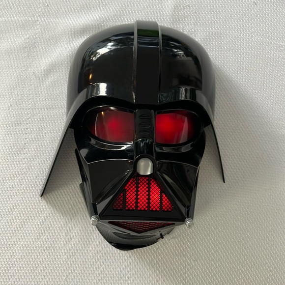 Star Wars 3D Darth Vader Helmet Wall LightUp Red Glow Mask Decor